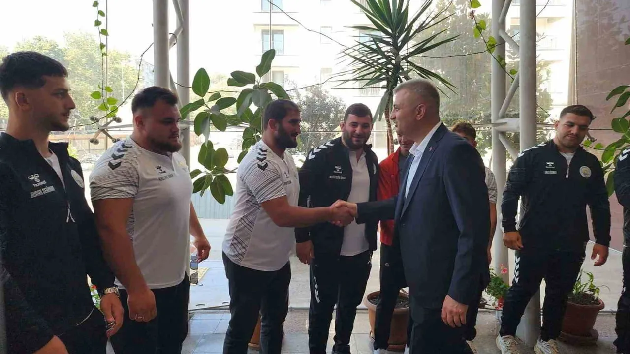 Gölcük’ün pehlivanları Kırkpınar yolcusu