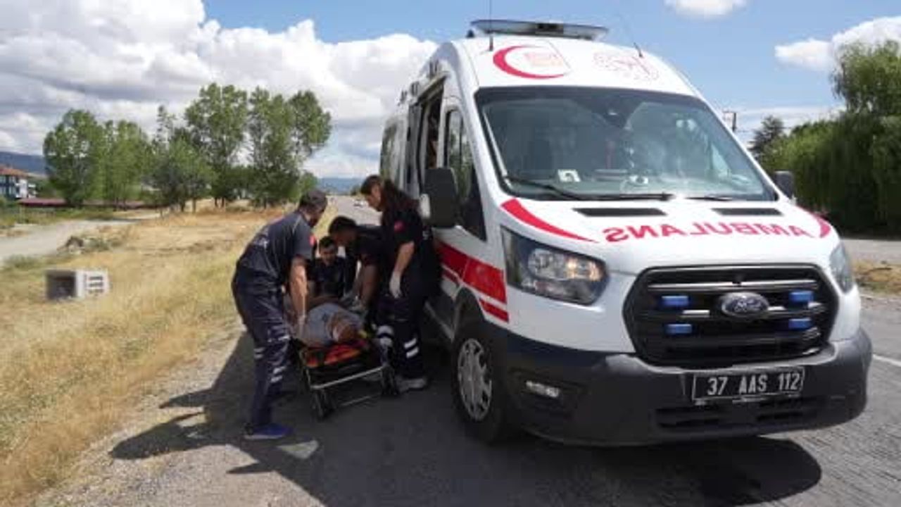 Gömeç mevkiinde çarpışma: Taşköprü yolunda biri ağır beş yaralı