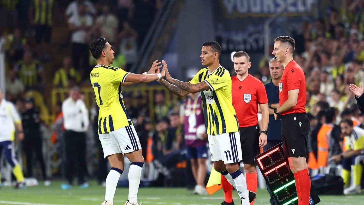 Greenwood Fenerbahçe formasıyla ilk kez Gornik Zabrze maçında sahaya çıktı