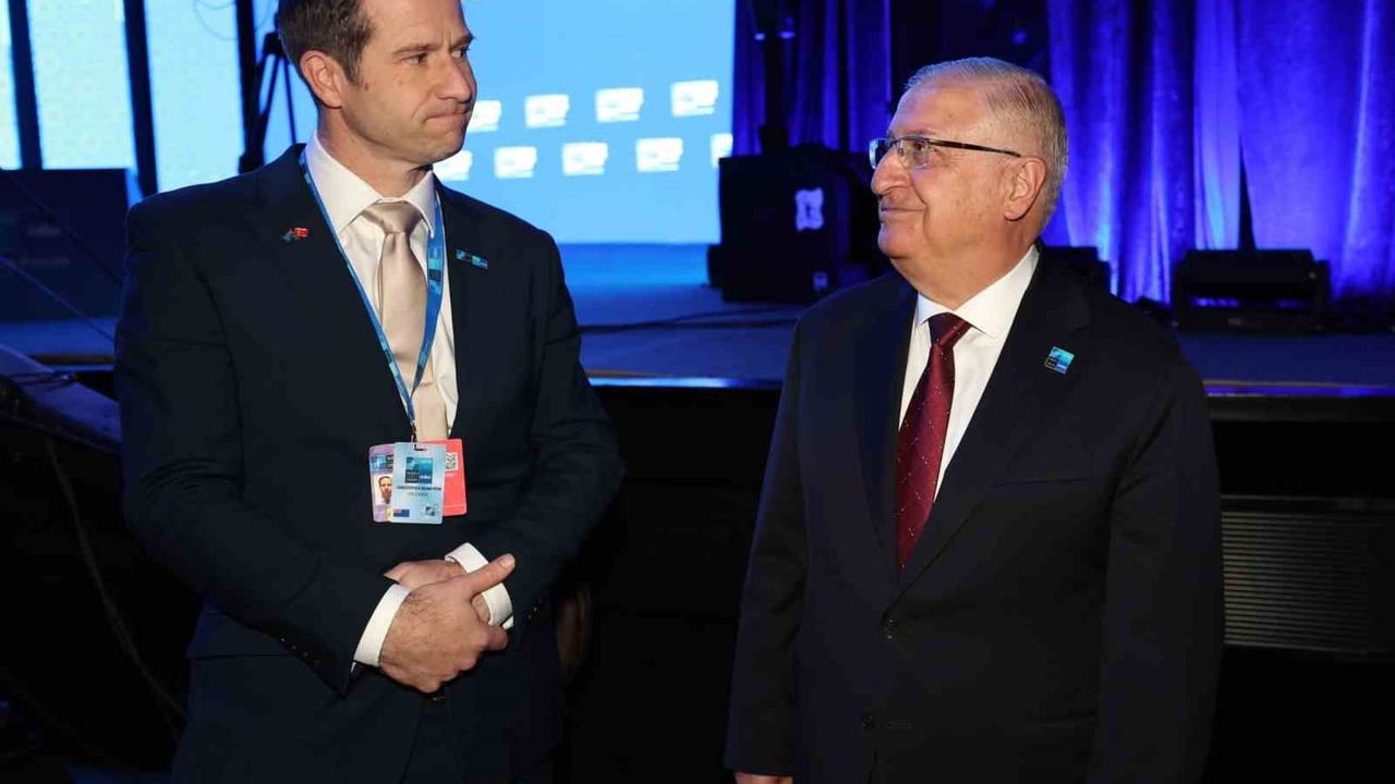 Güler, Penk ile NATO Liderler Zirvesi kapsamında görüştü