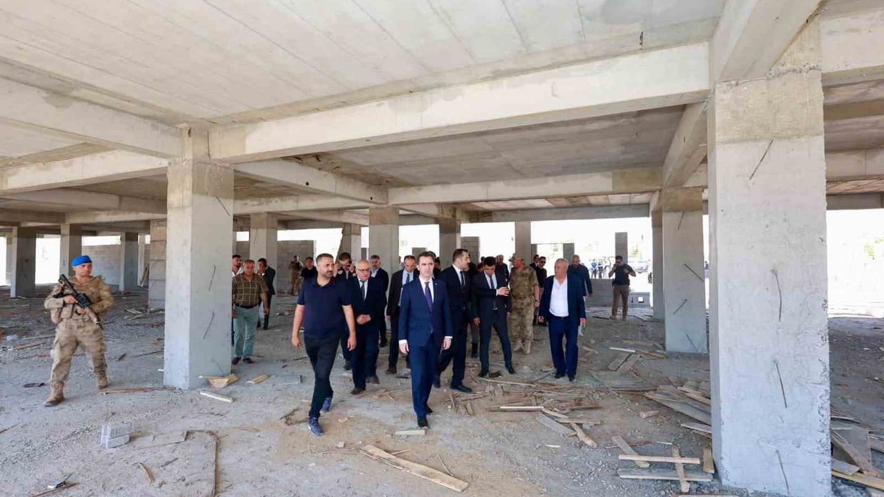 Güroymak'ta yeni istihdam hedefi: vali Karakaya fabrikada inceleme yaptı