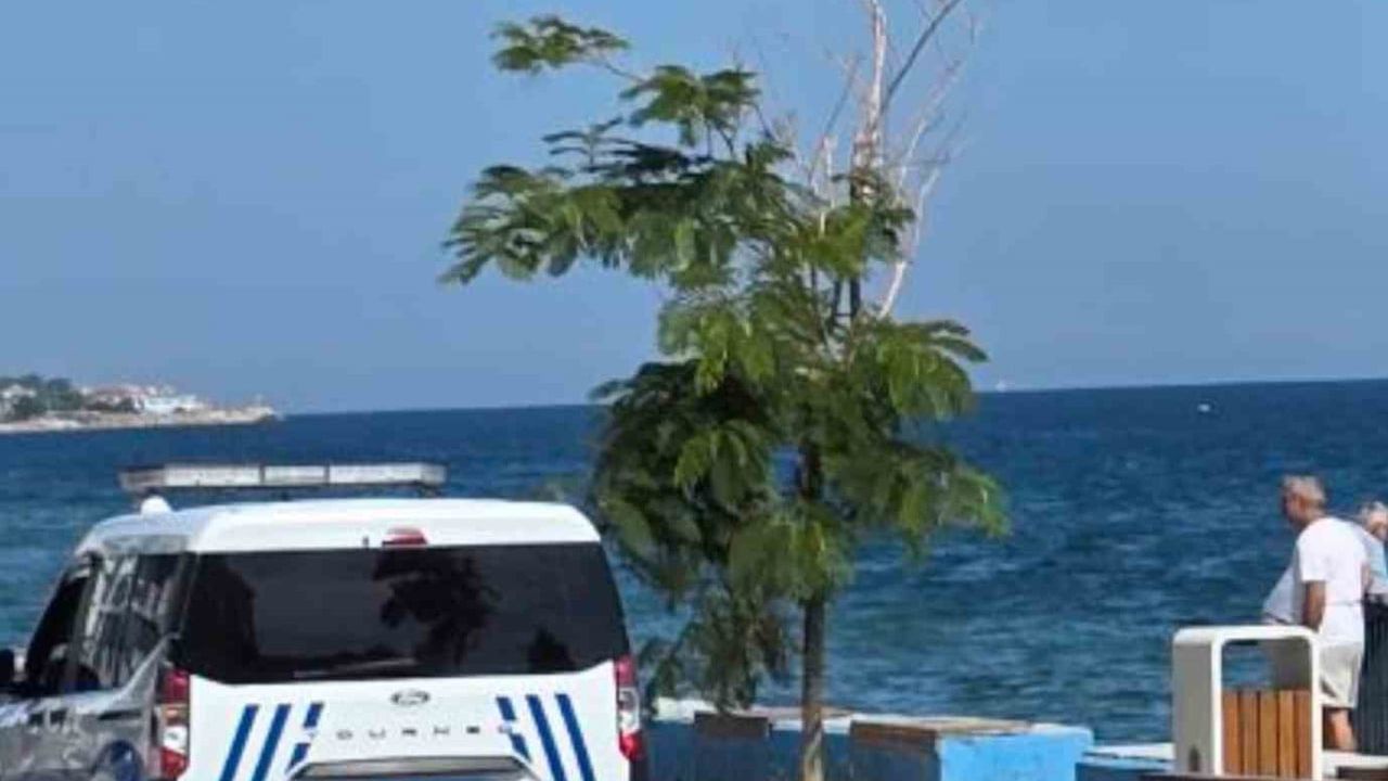 Güzelyalı Burgaz sahilinde denizde hareketsiz bulunan kişi hastanede hayatını kaybetti