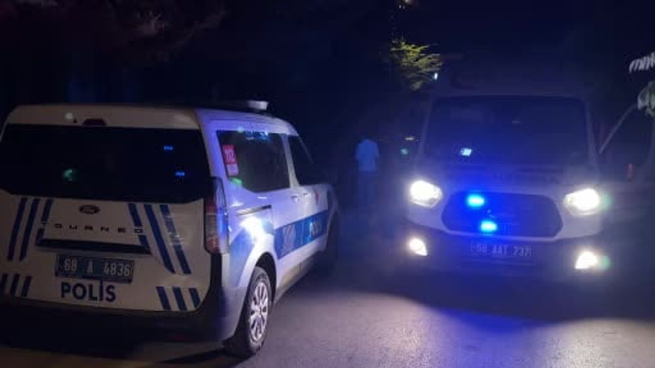 Haber alamayan komşular için yapılan ihbar ekipleri alarma geçirdi