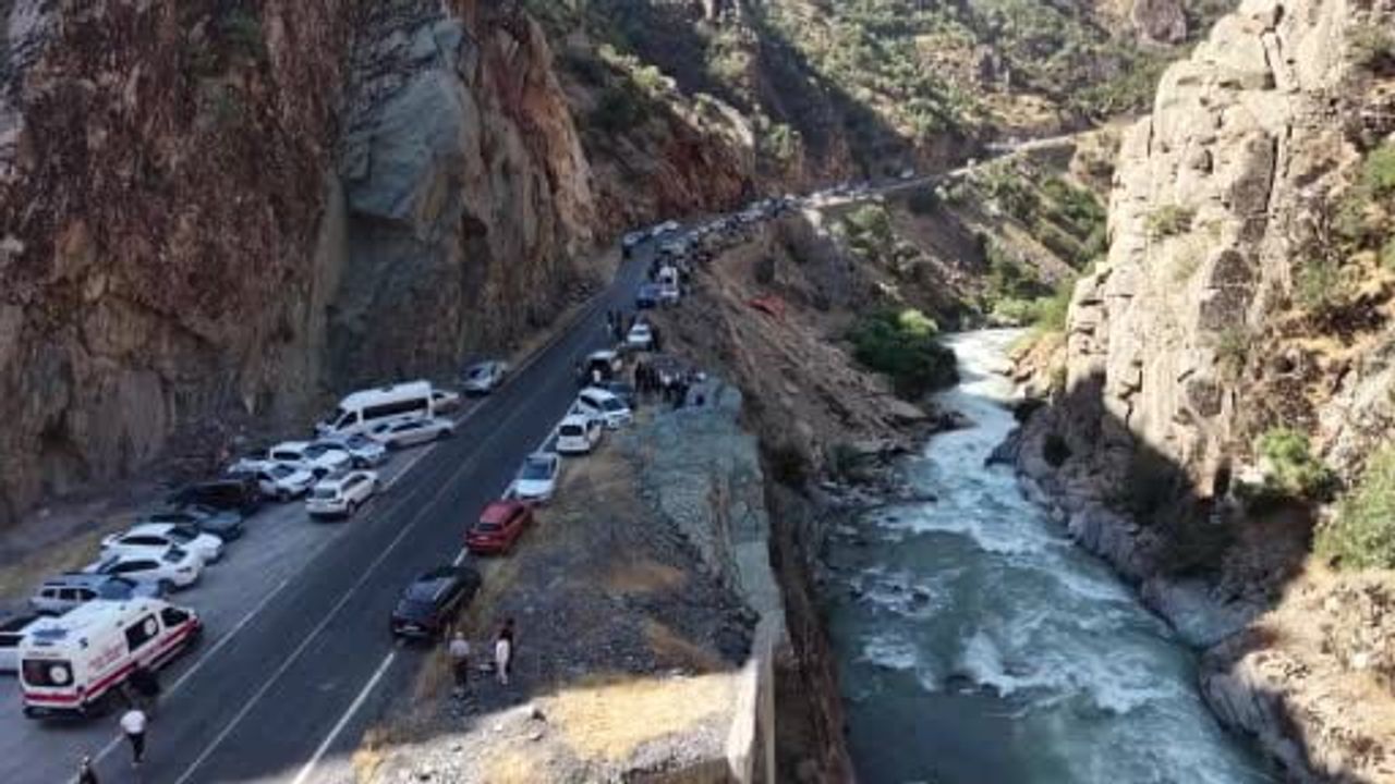 Habur Çayı'nda kaybolan genç için geniş çaplı arama çalışması