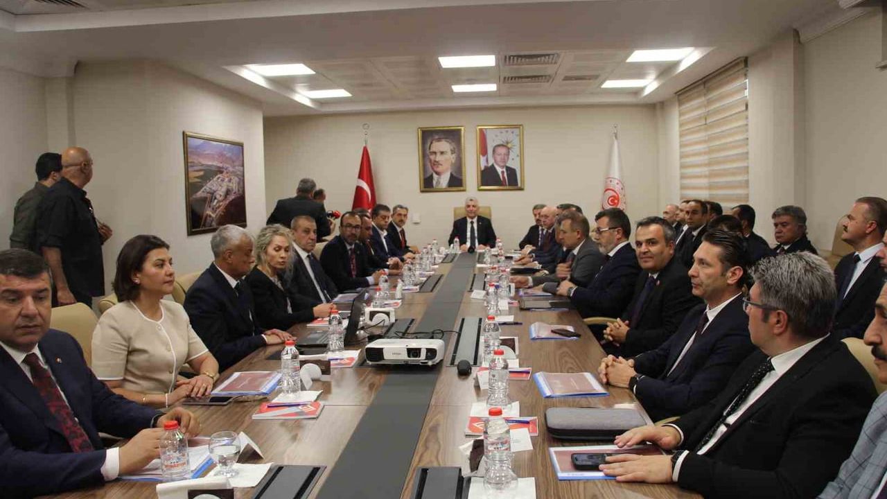 Habur üzerinden stratejik köprü: Türkiye'nin Orta Doğu'ya açılan ihracat koridoru