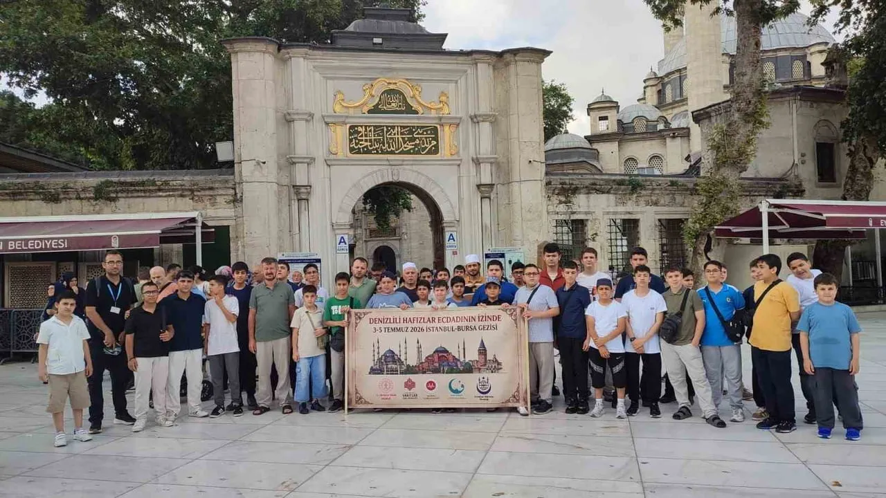 Hafızlar ecdadın izinde: Denizlili 43 öğrenci İstanbul ve Bursa'yı gezdi