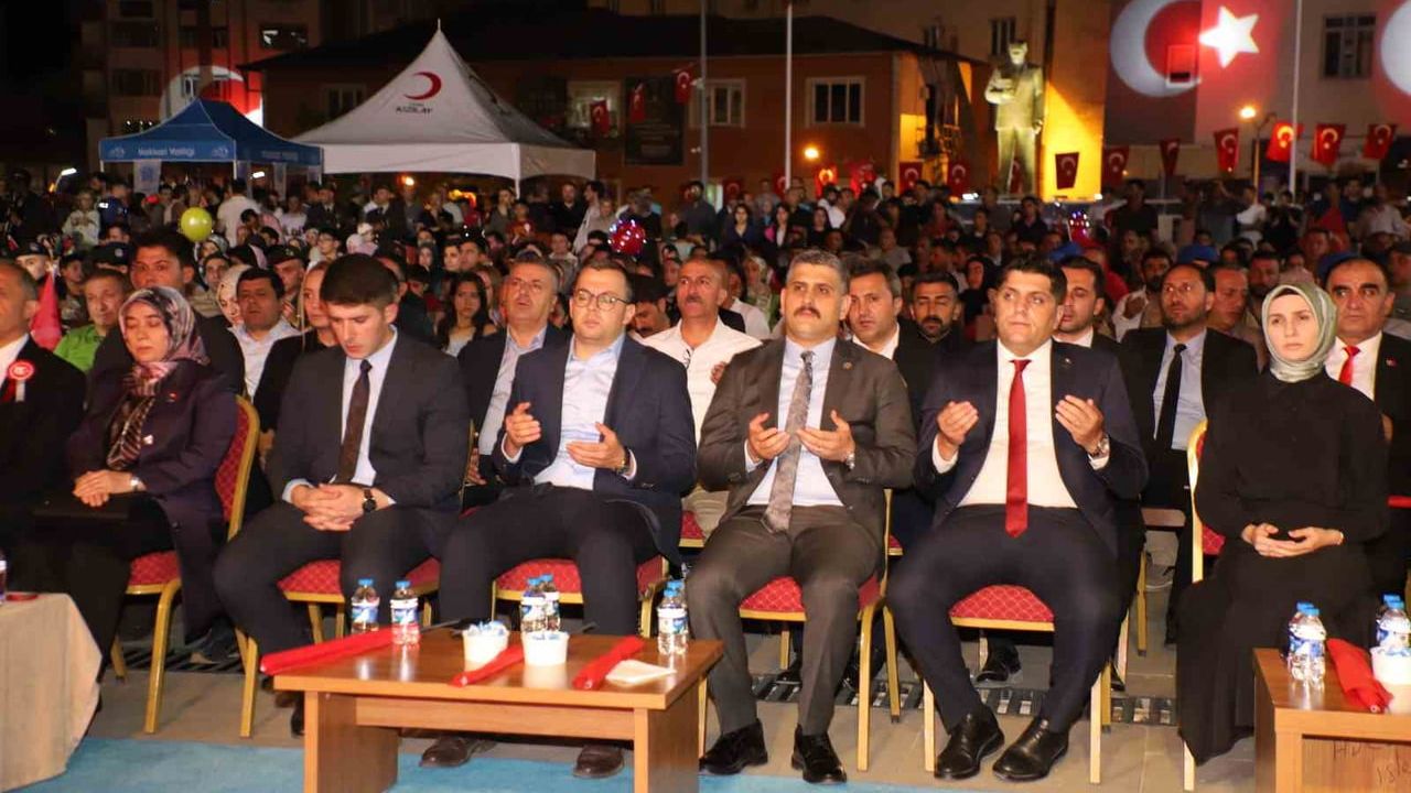 Hakkari 15 Temmuz'da tek yürek oldu