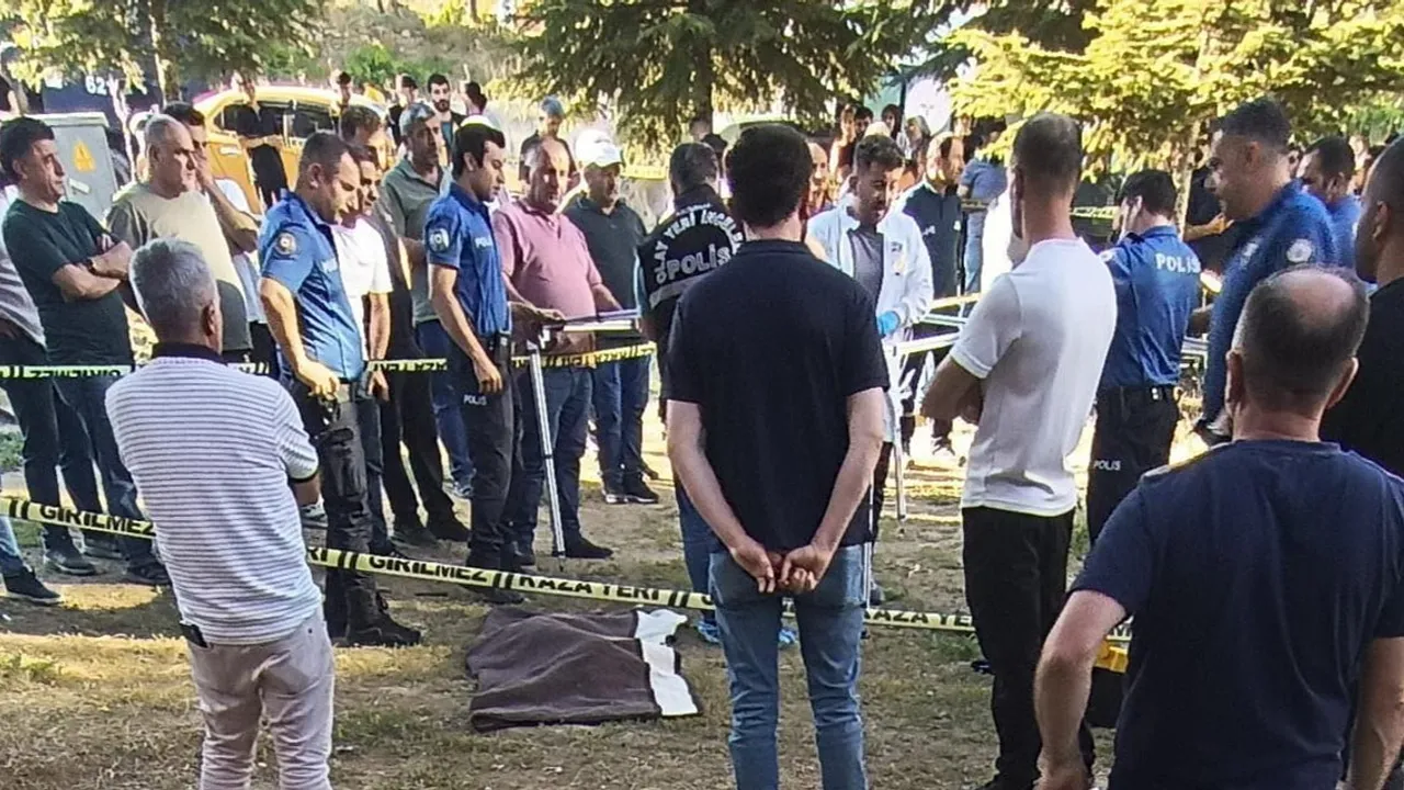 Hakkari'de ambulansın çarptığı 10 yaşındaki çocuk yaşamını yitirdi
