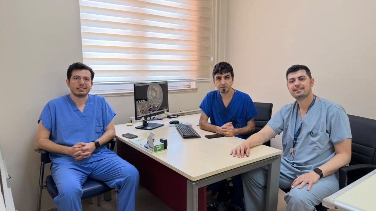 Hakkâri'de mikrocerrahiyle anevrizma tedavisi