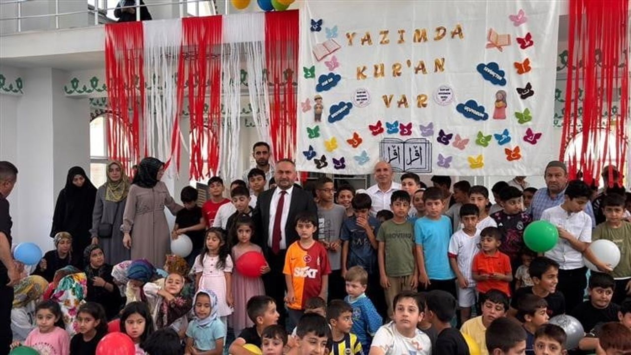 Hakkari'de yaz Kur'an kursları camilerde dualarla başladı