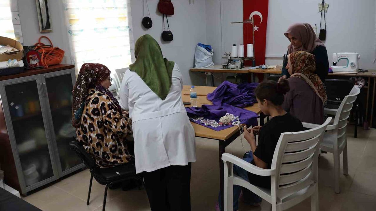 Haliliye'de kadınlar meslek ve eğitimle güçleniyor