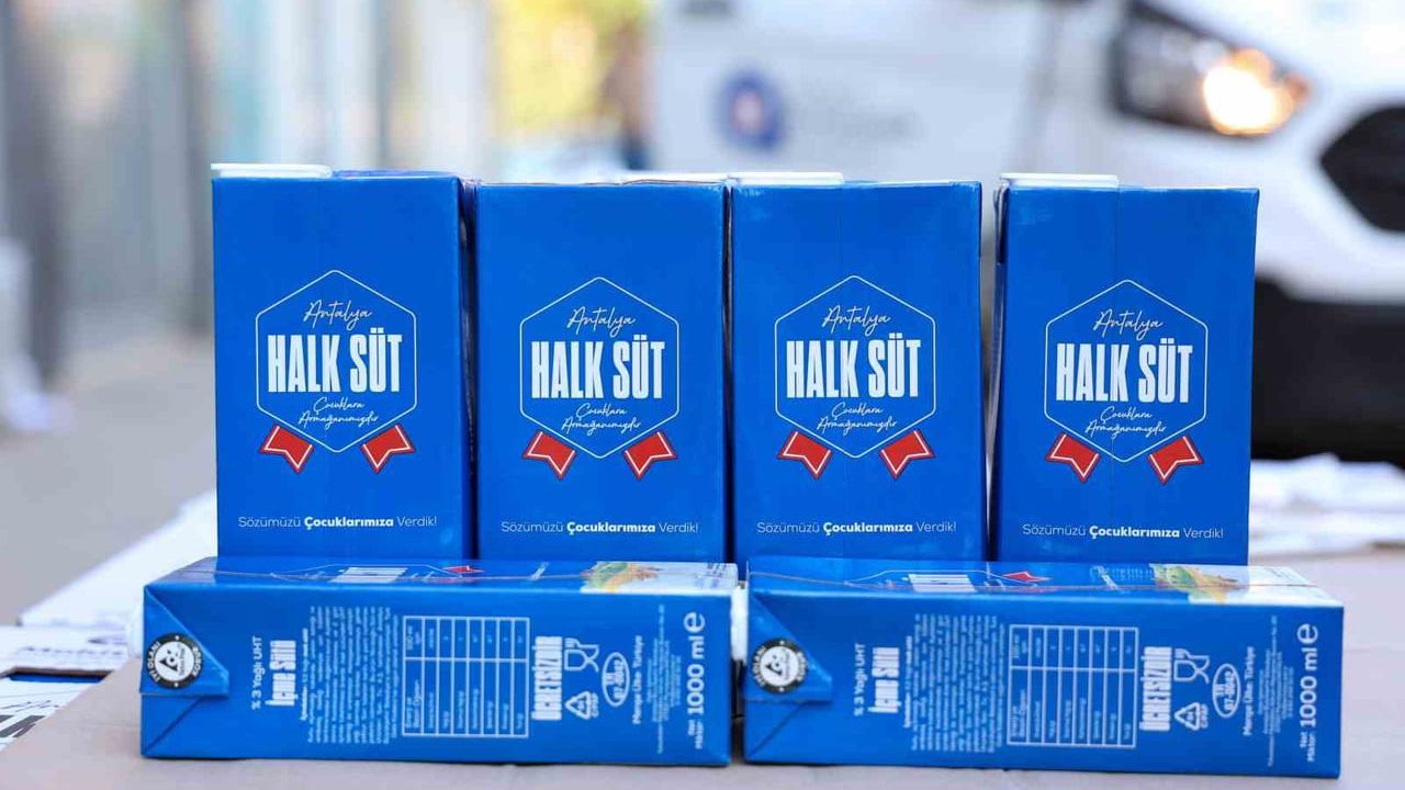 Halk Süt Projesi 6 yıldır miniklere aylık 8 litre süt desteği veriyor