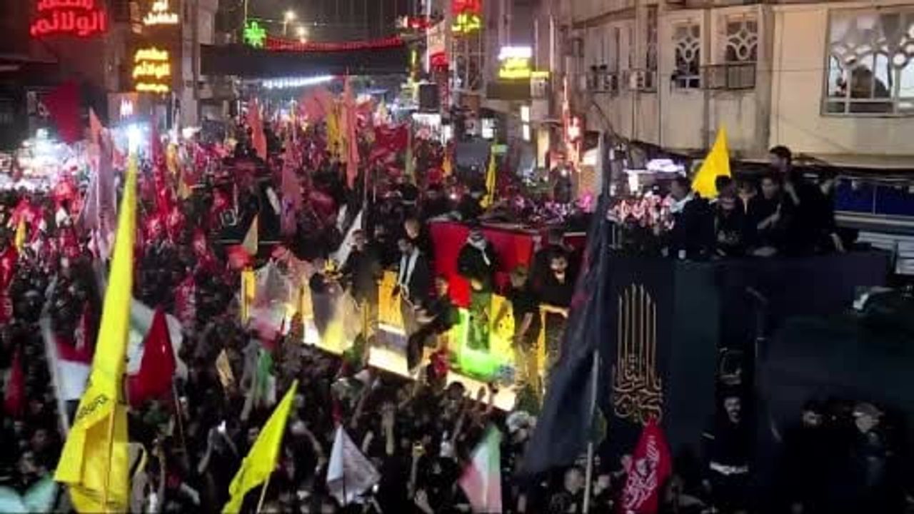 Hamaney’in naaşı Kerbela’ya getirildi
