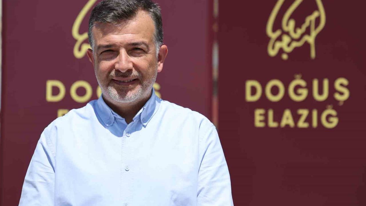 Harput ruhuyla Elazığ’da 20 bin kişilik Mahmud Es’ad Coşan anması