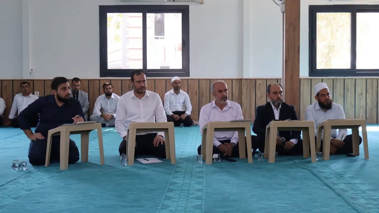 Hatay’da ezanı güzel okuma ve etkili hutbe sunumu yarışmasının il finali yapıldı