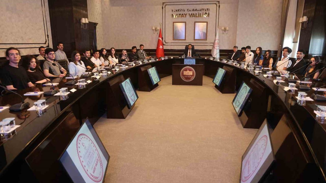 Hatay eğitimle yeniden ayağa kalkıyor: sınav başarısı ve yeniden inşa hikâyesi