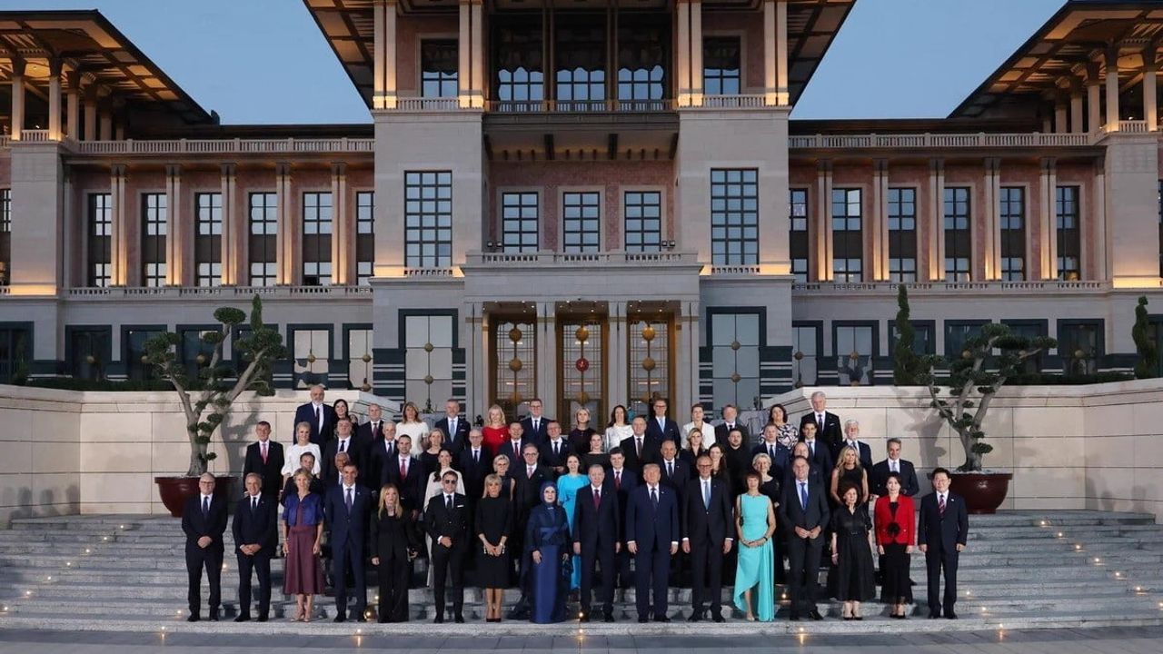 Hatipoğlu'ndan NATO zirvesi değerlendirmesi: bugün Külliye dünya diplomasisinin merkezi haline geldi
