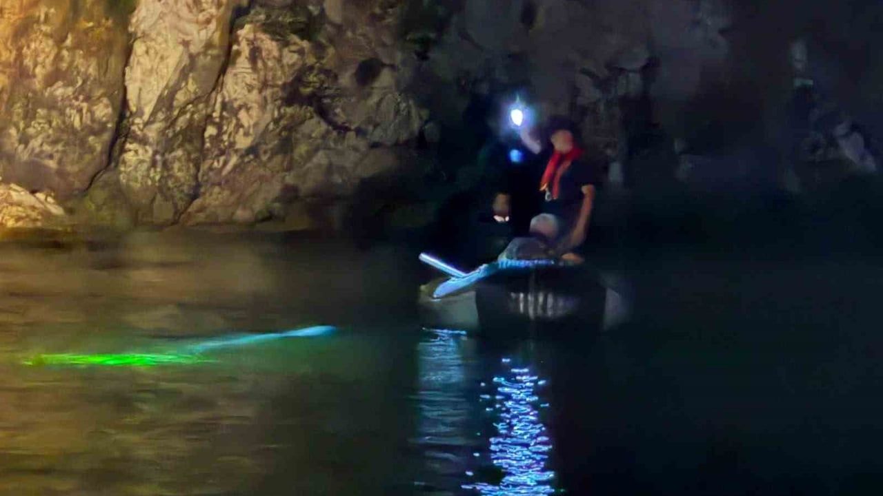 Heybeliada’da gece yarısı kurtarma operasyonu: kayalıklarda mahsur kalan yaşlı adam kurtarıldı