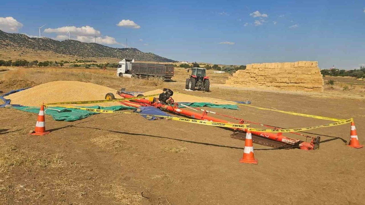 Hububat elevatörünün altında kalan 18 yaşındaki işçi hayatını kaybetti