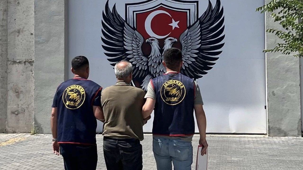 Iğdır'da bilişim yoluyla hırsızlıktan aranan hükümlü yakalandı