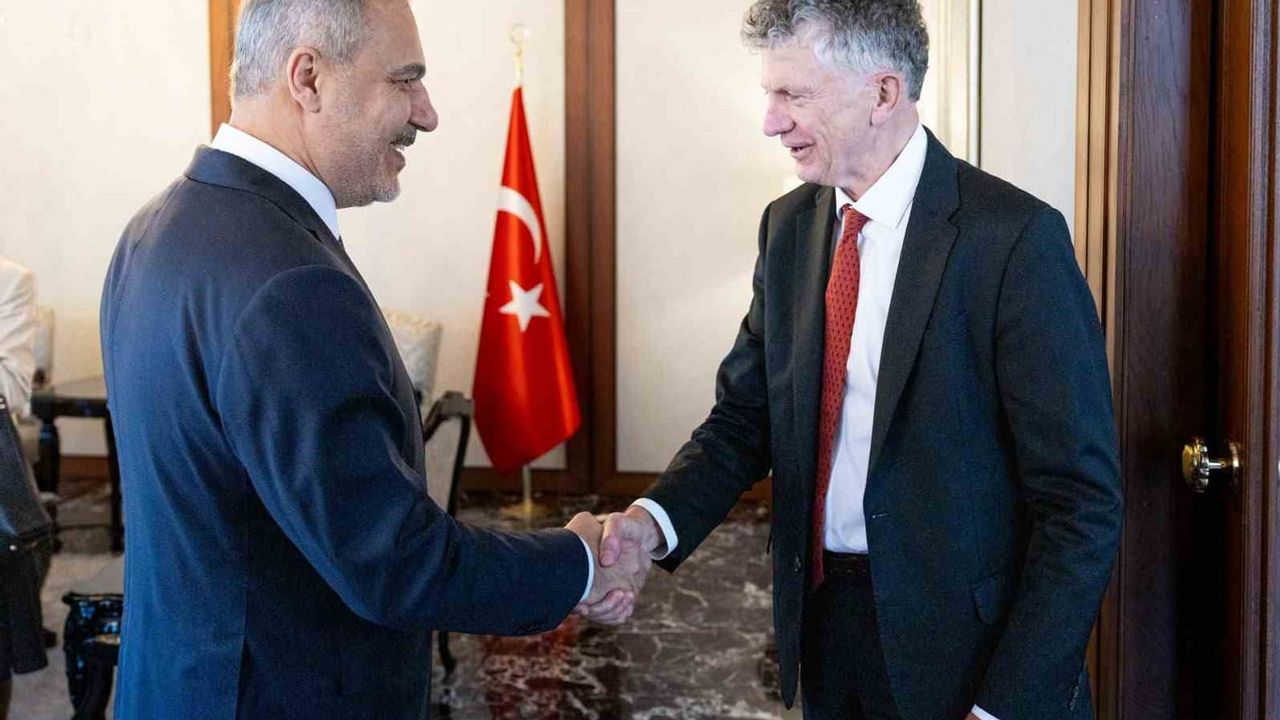 İki yöneticinin Ankara buluşması sosyal medyada paylaşıldı