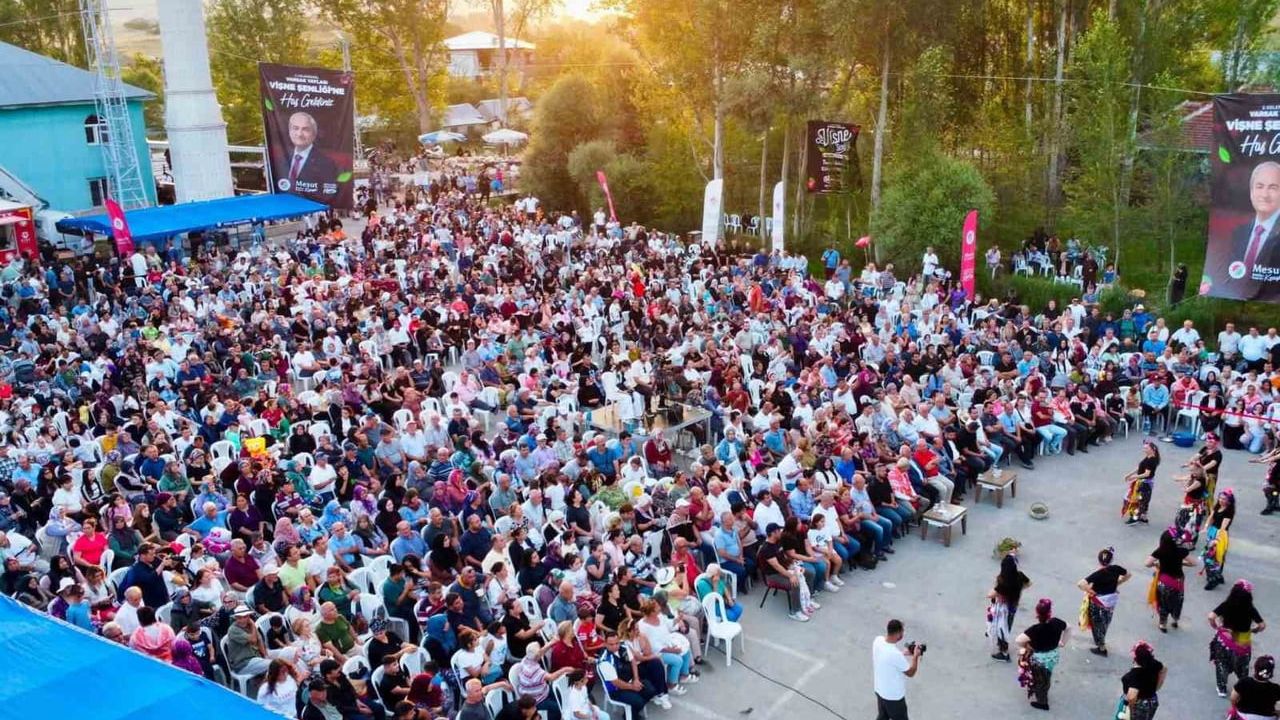 İkinci geleneksel Varsak Yaylası Vişne Şenliği düzenlendi