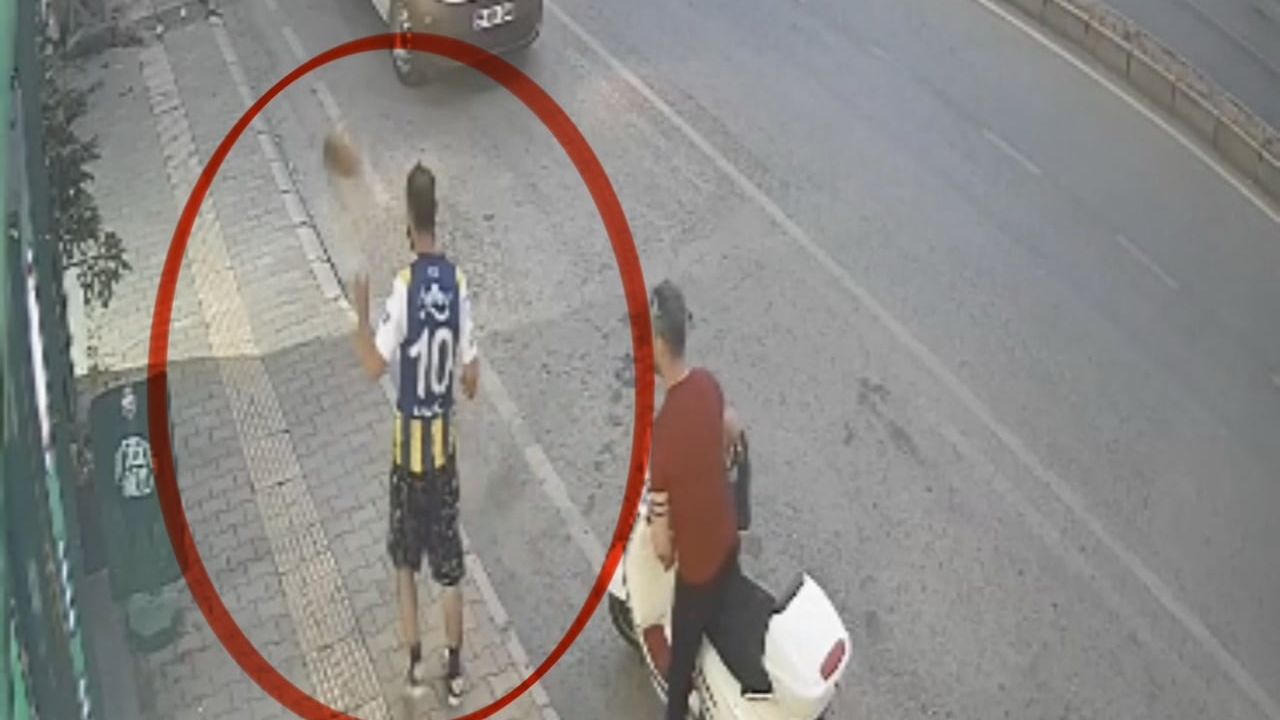 İlkadım'da esnafın baktığı kediye tekme atılması kamera kaydına yansıdı