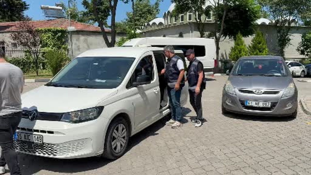 İlkadım'da kamyonette 1 milyon 350 bin kaçak makaron ele geçirildi, 2 kişi adliyeye sevk edildi