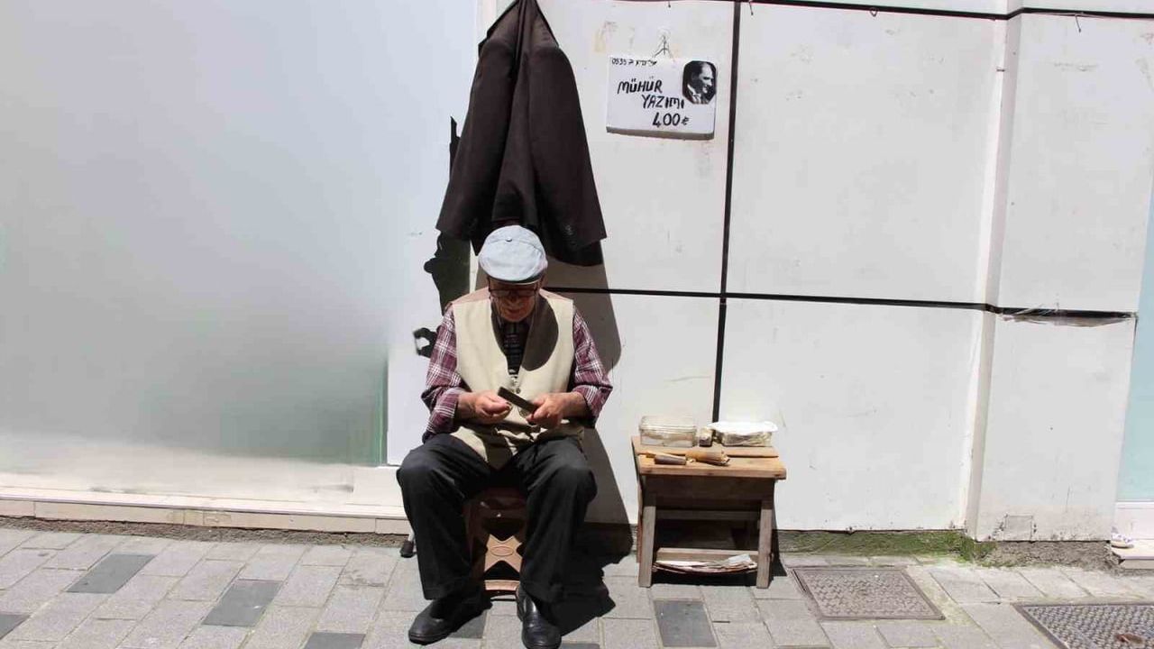 İmza atamayanların son ustası: 16 mühür ustasından geriye tek o kaldı