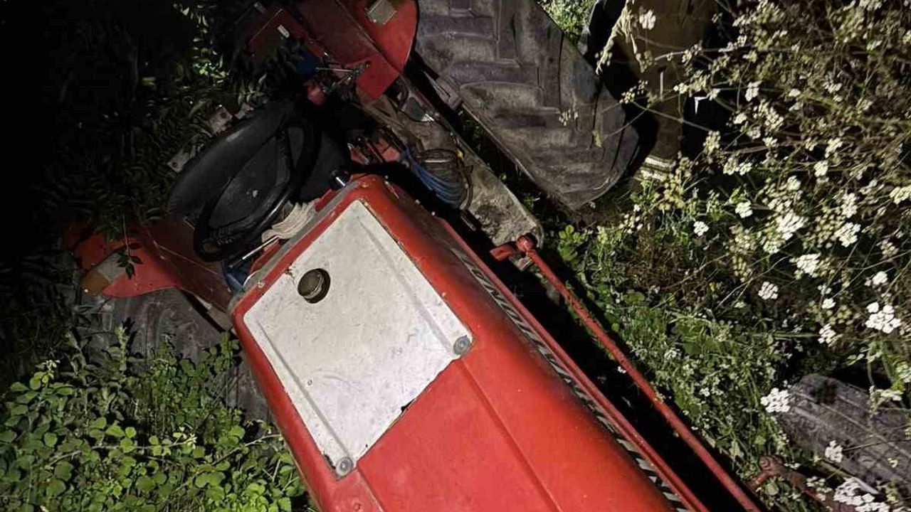 İnegöl'de devrilen traktörün sürücüsü ağır yaralandı