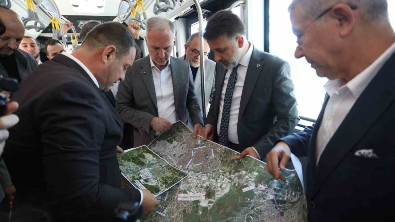 İnegöl'de ilk metrobüs hattı deneme sürüşü yapıldı