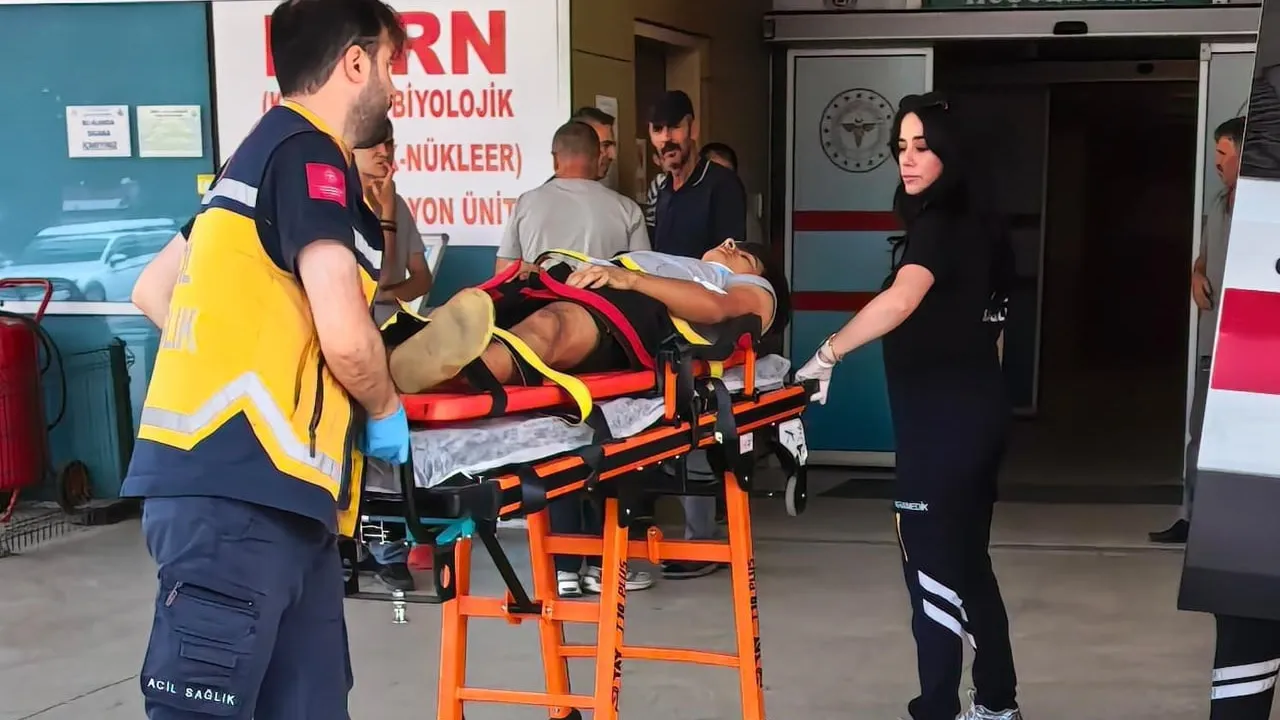 İnegöl'de otomobil ile çarpışan bisiklet sürücüsü yaralandı