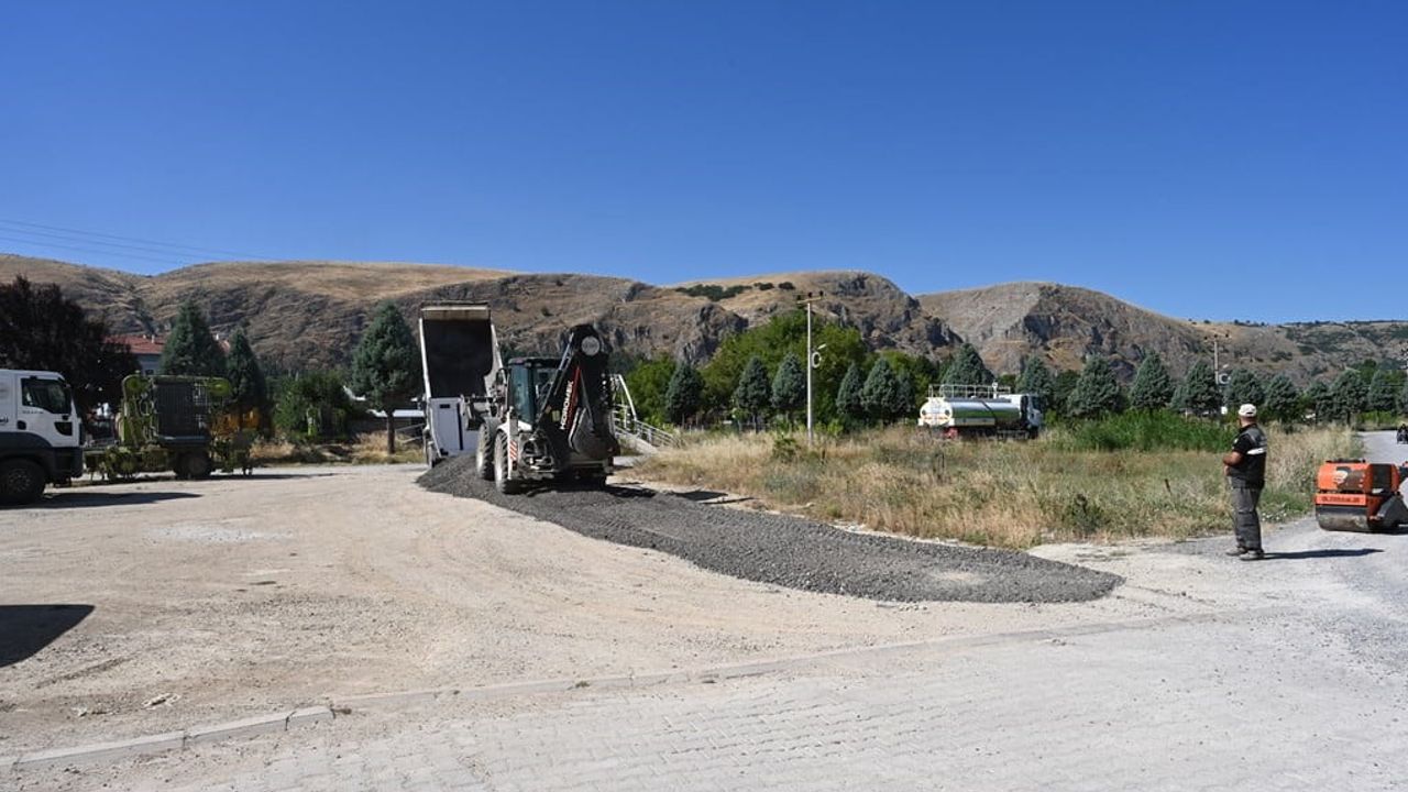 İnönü'de yollar ve çevre düzenlemesinde kapsamlı bakım çalışması