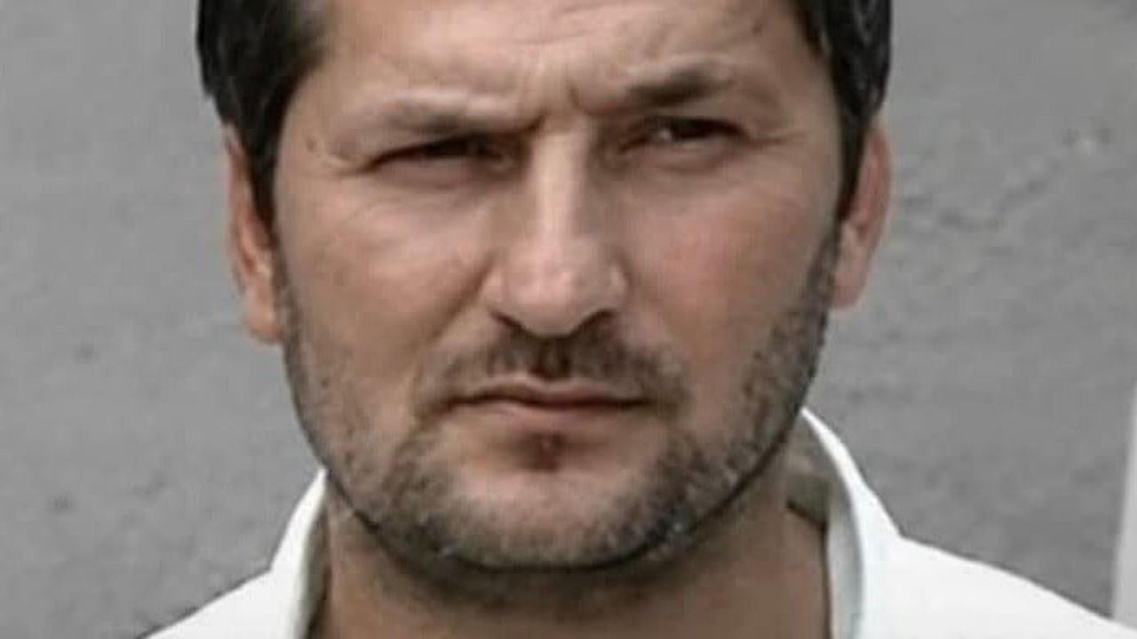 İnşaatta başına demir parçası düşen işçi hayatını kaybetti