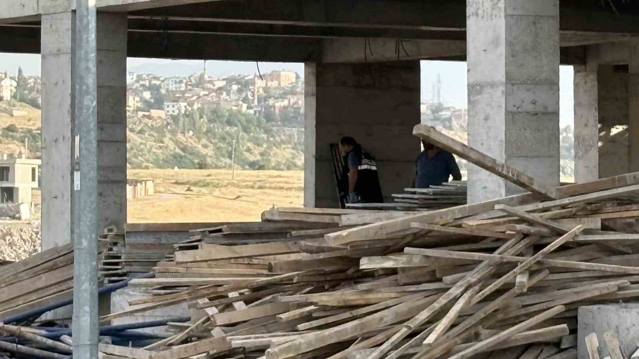 İnşaatta düşüş sonrası Kayseri'de işçi hastaneye kaldırıldı