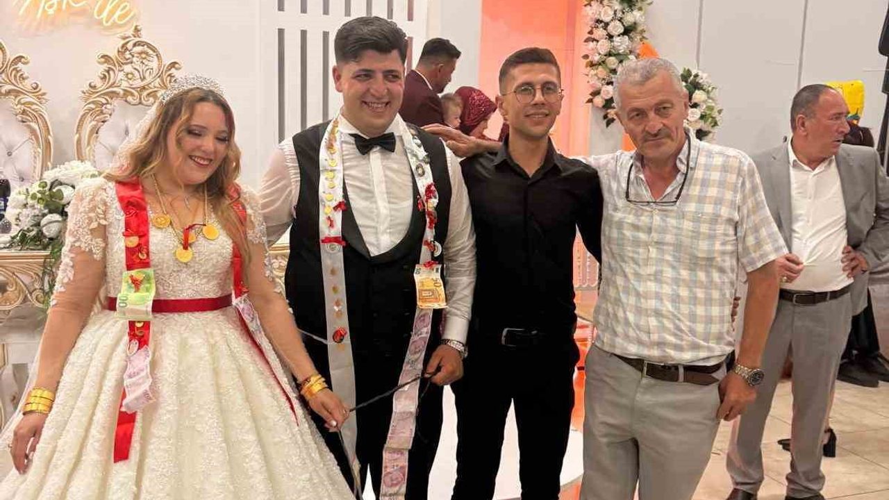 İş arkadaşından unutulmayacak hediye: Fenerbahçe forması giymiş kuzu