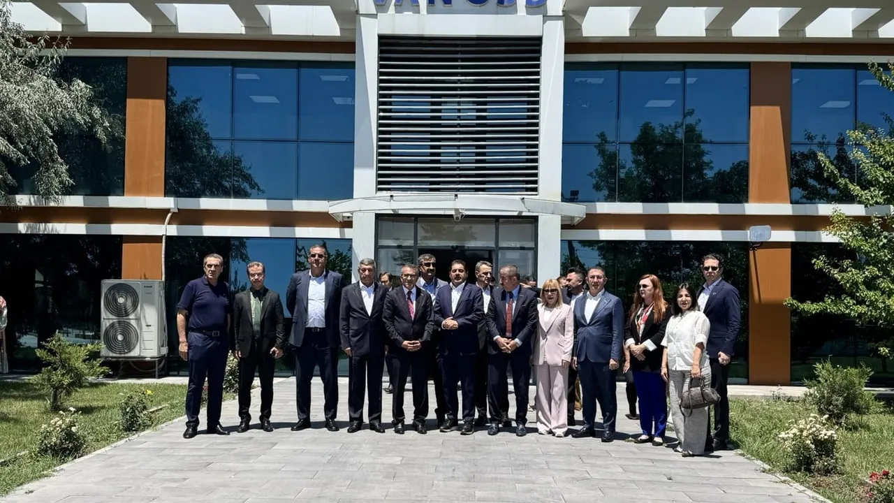 İş dünyası Van OSB'de buluştu: bölgesel kalkınma ve ulaşım ağları masaya yatırıldı