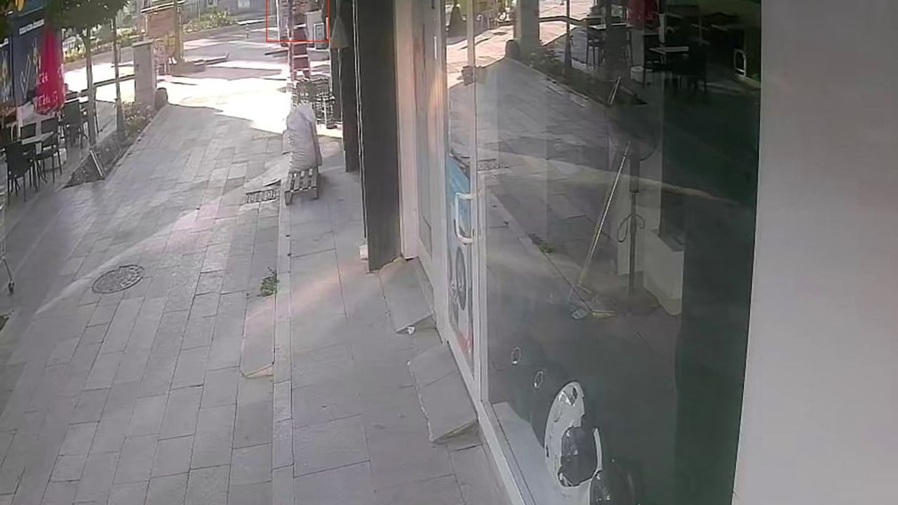İş yerine girebilmek için çıktığı merdiven sonu oldu