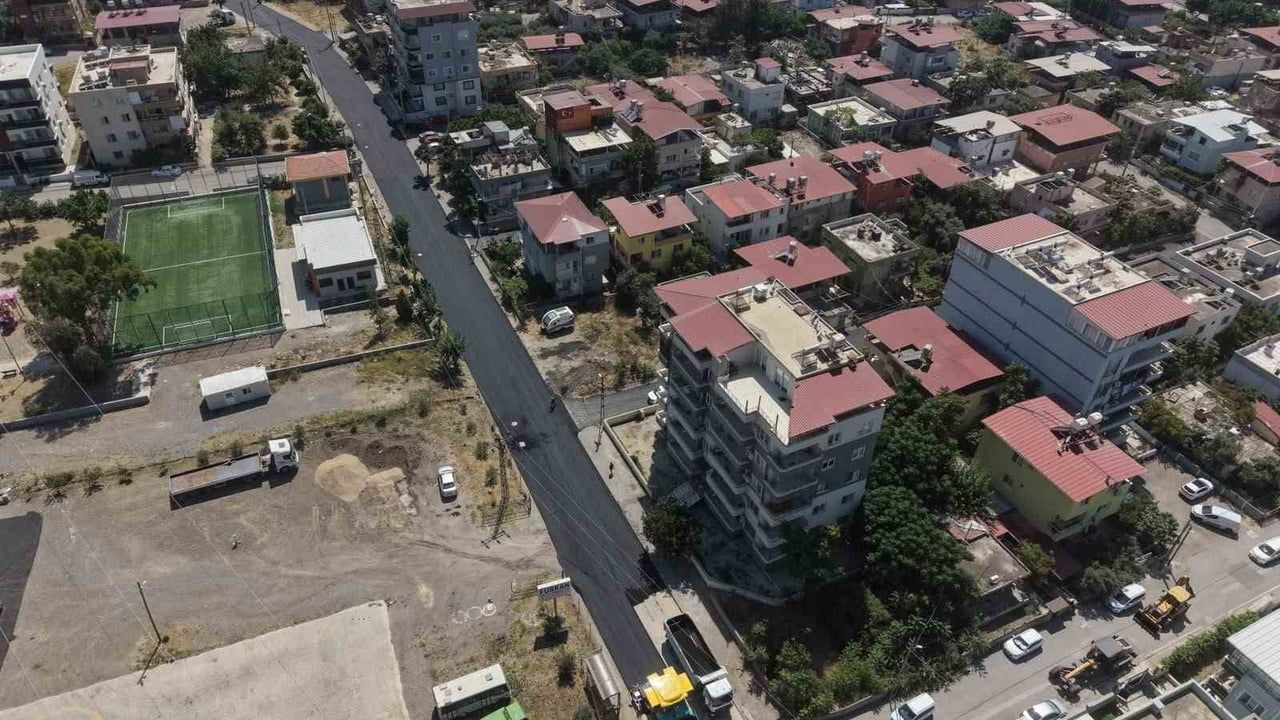 İskenderun Belediyesi 27 ayda 111 kilometre yeni yol açtı