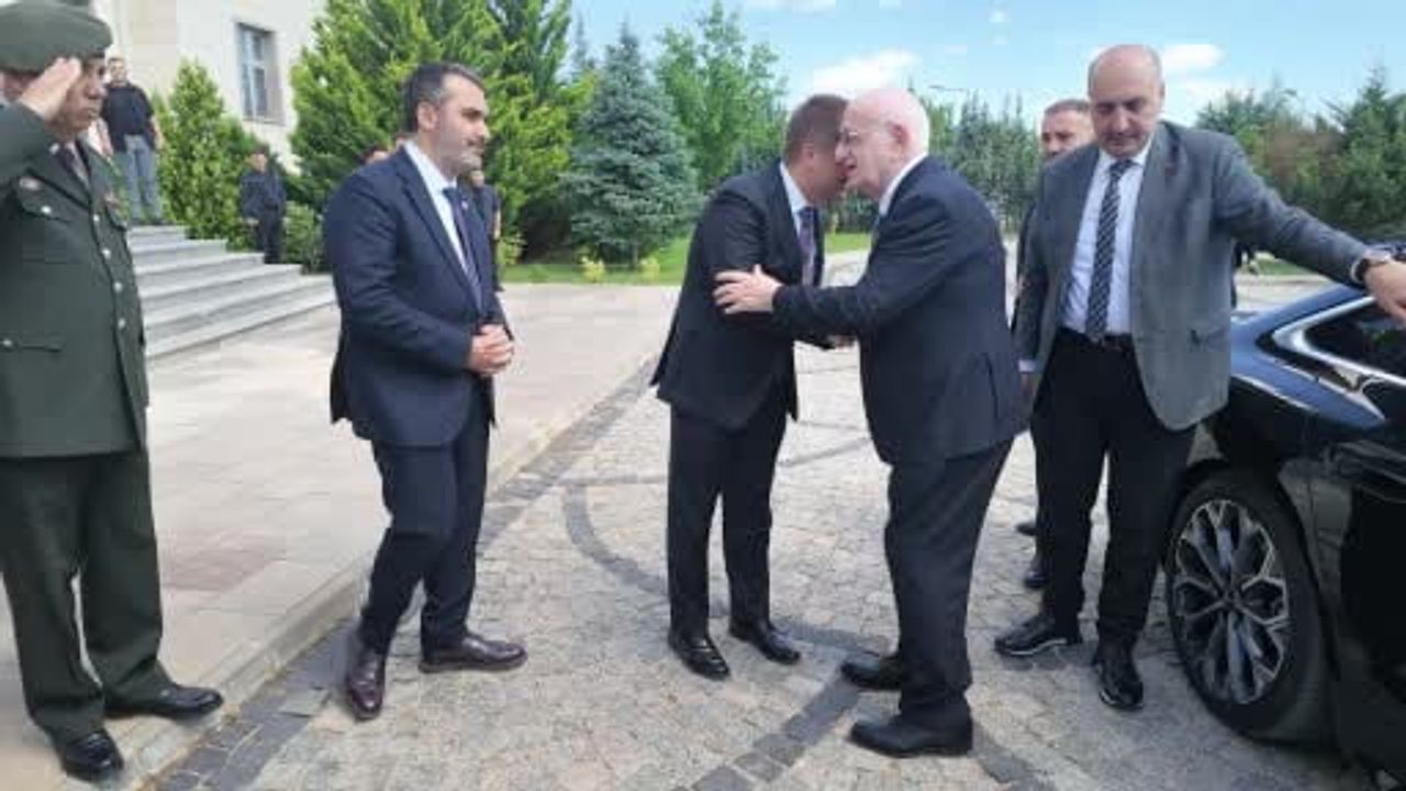İsmail Kahraman MKE silah müzesine hayran kaldı: "Türkiye’nin büyüklüğünü ifade eden fevkalade bir eser"