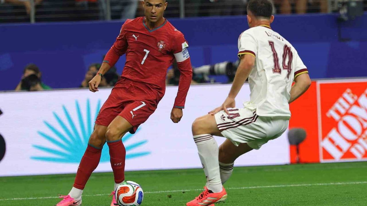 İspanya son 16'da Portekiz'i son dakikada yenerek çeyrek finale yükseldi