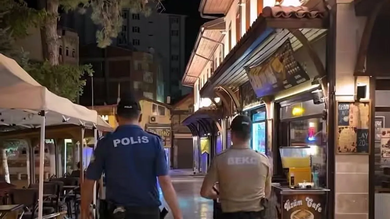 Isparta denetimlerinde aranan 35 kişi adli işlemle karşılaştı