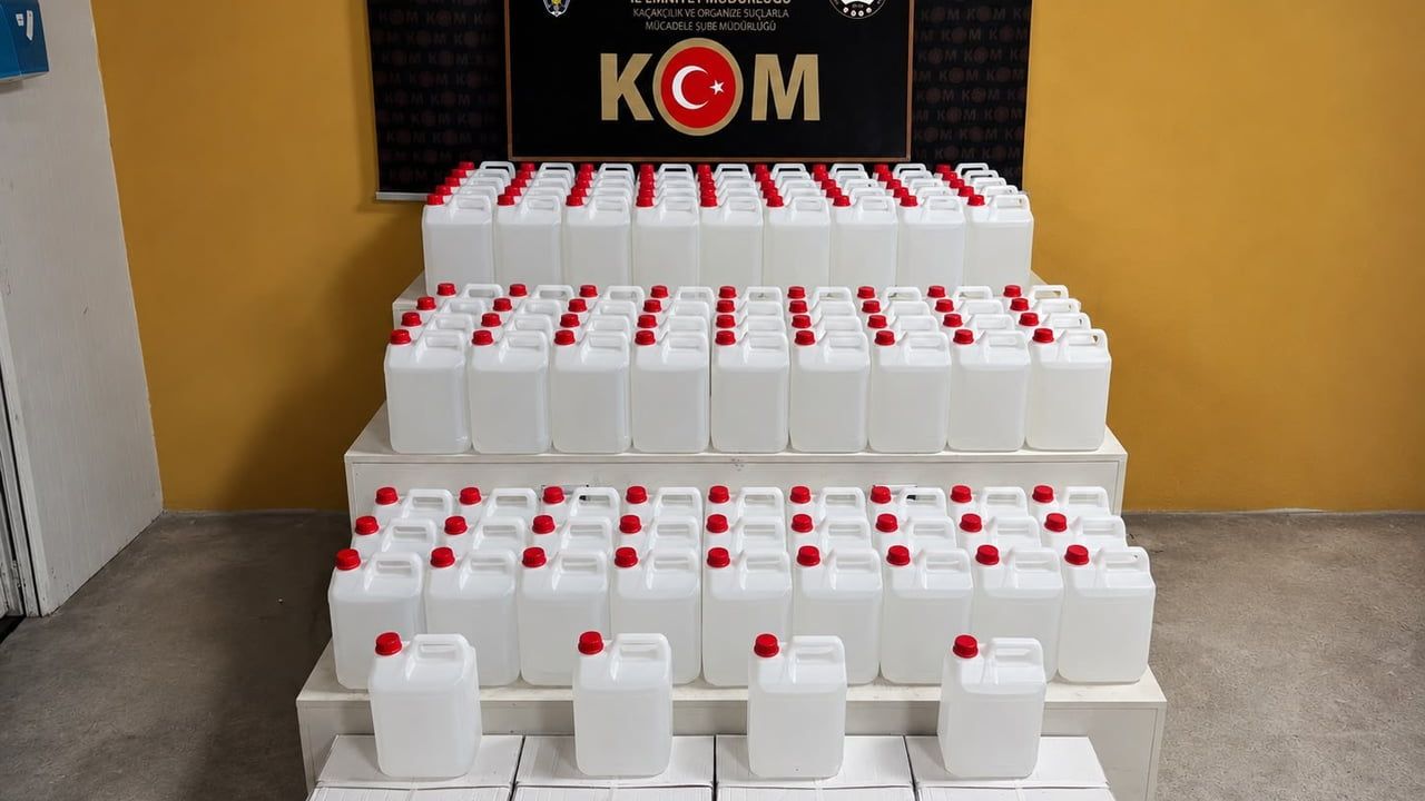 İstanbul’dan Ankara’ya 1 ton etil alkol sevkiyatı Sakarya’da engellendi