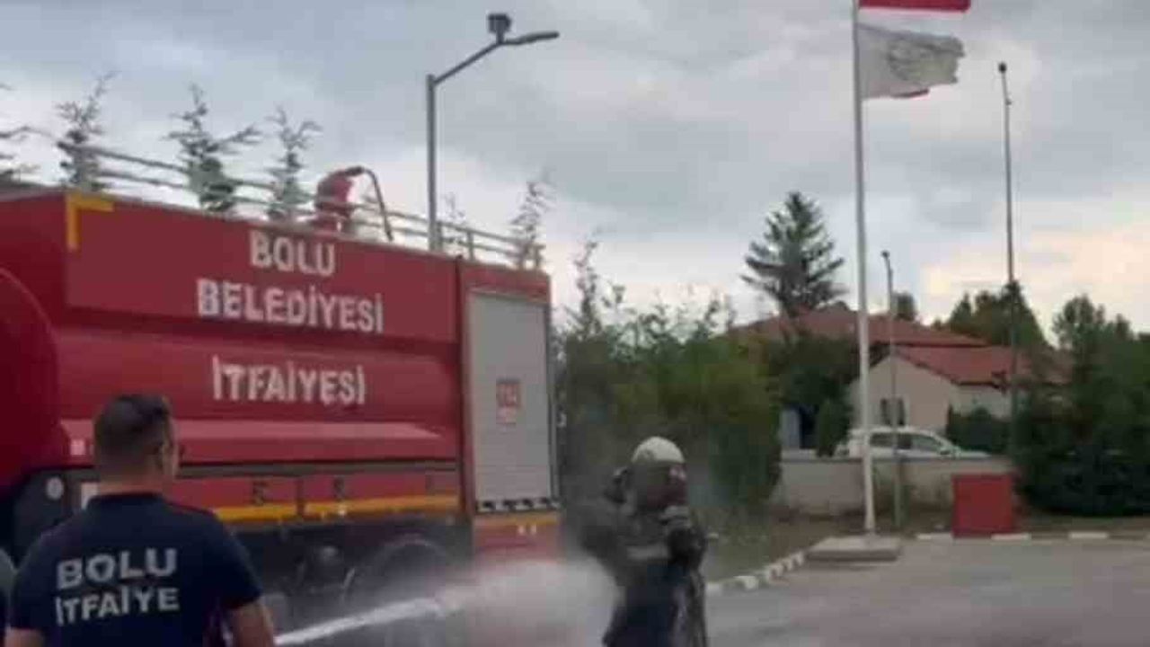 İtfaiye stajının sonu köpük ve kahkahalarla