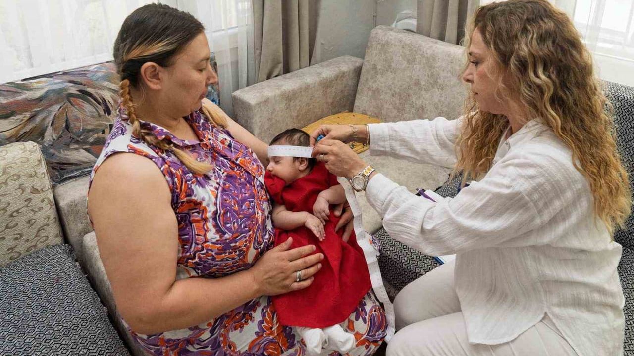 İzmir'de anneye yalnız değilsin: Hoş Geldin Bebek desteği
