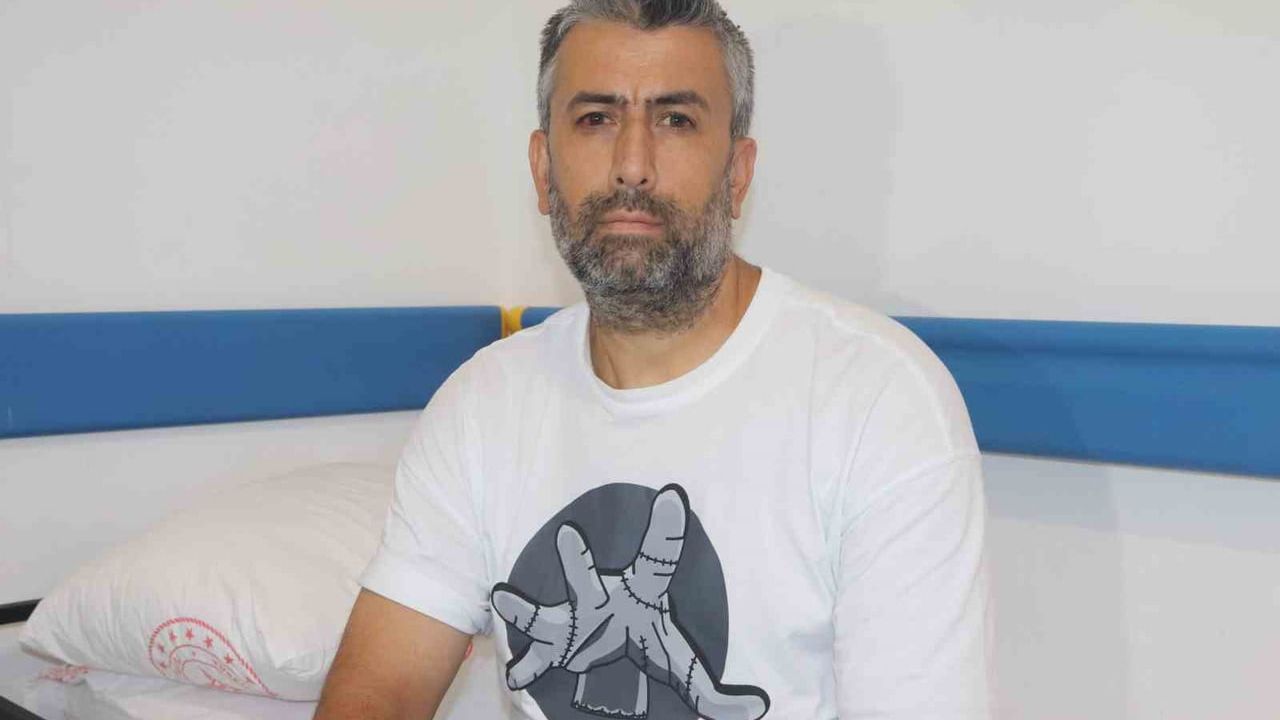 İzmir'de mesai arkadaşlarının müdahalesiyle hayatı kurtarılan temizlik personeli taburcu edildi