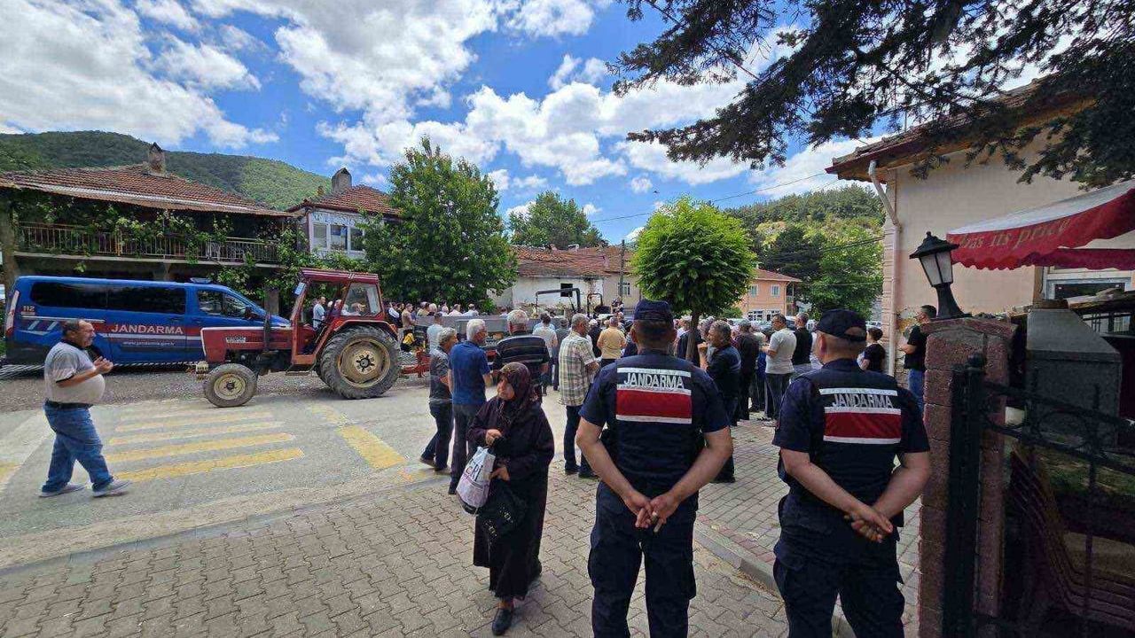 Jandarmadan köyde hırsızlık ve dolandırıcılığa karşı uyarı