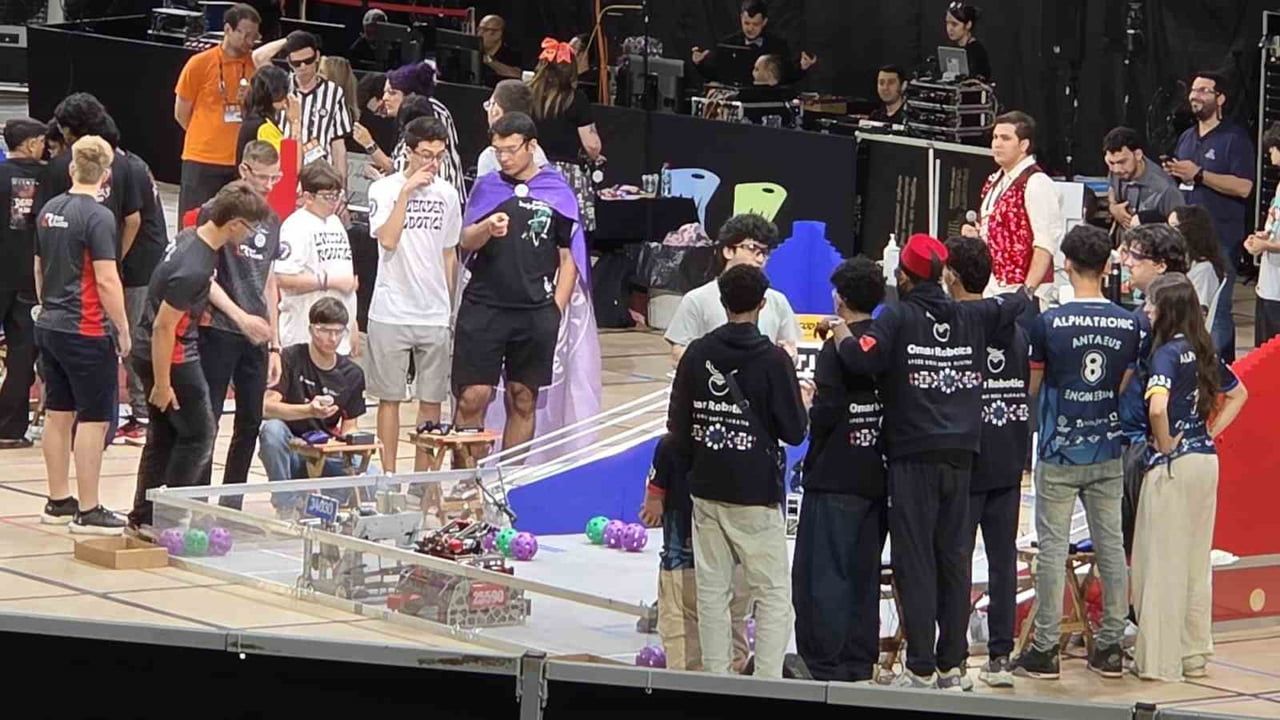 Kabazlı'dan uluslararası başarı: Lavender Robotics FTC Premier'de Rumeli Division Finalist Award kazandı