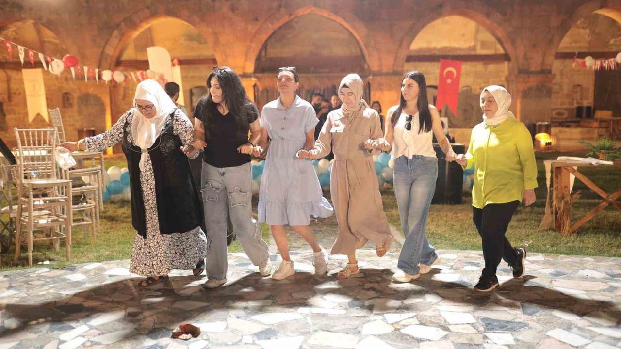 Kadim vakıf geleneği tarihi kervansarayda yaşatıldı