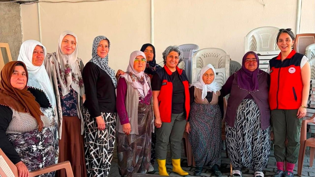 Kadın çiftçilere yönelik çiğ süt kalitesi eğitimi İhsaniye'de